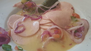 Neue Galerie das Mo Bayerische Wurstsalat